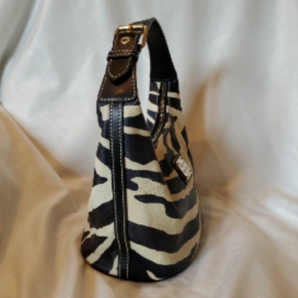 Dooney & Bourke mini - Picture 4 of 4